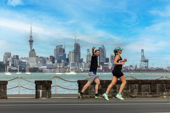 Thousands Run the City in the 2023 Barfoot & Thompson Auckland Marathon 